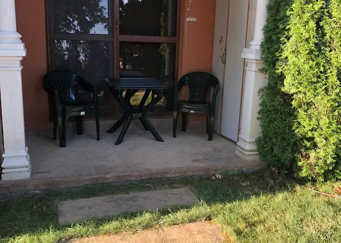 Cascadas Апартамент Равда